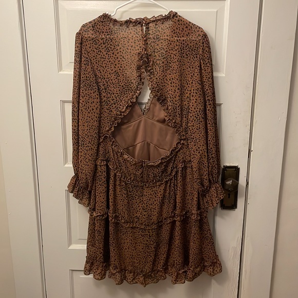 XL Ruffle Printed Dress - Picture 2 of 3